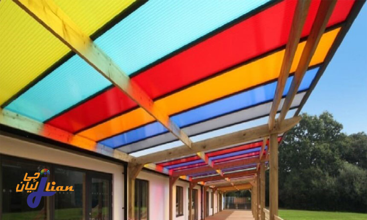 نقش ورقهای موجدار پلی کربنات در عایق ساختمان